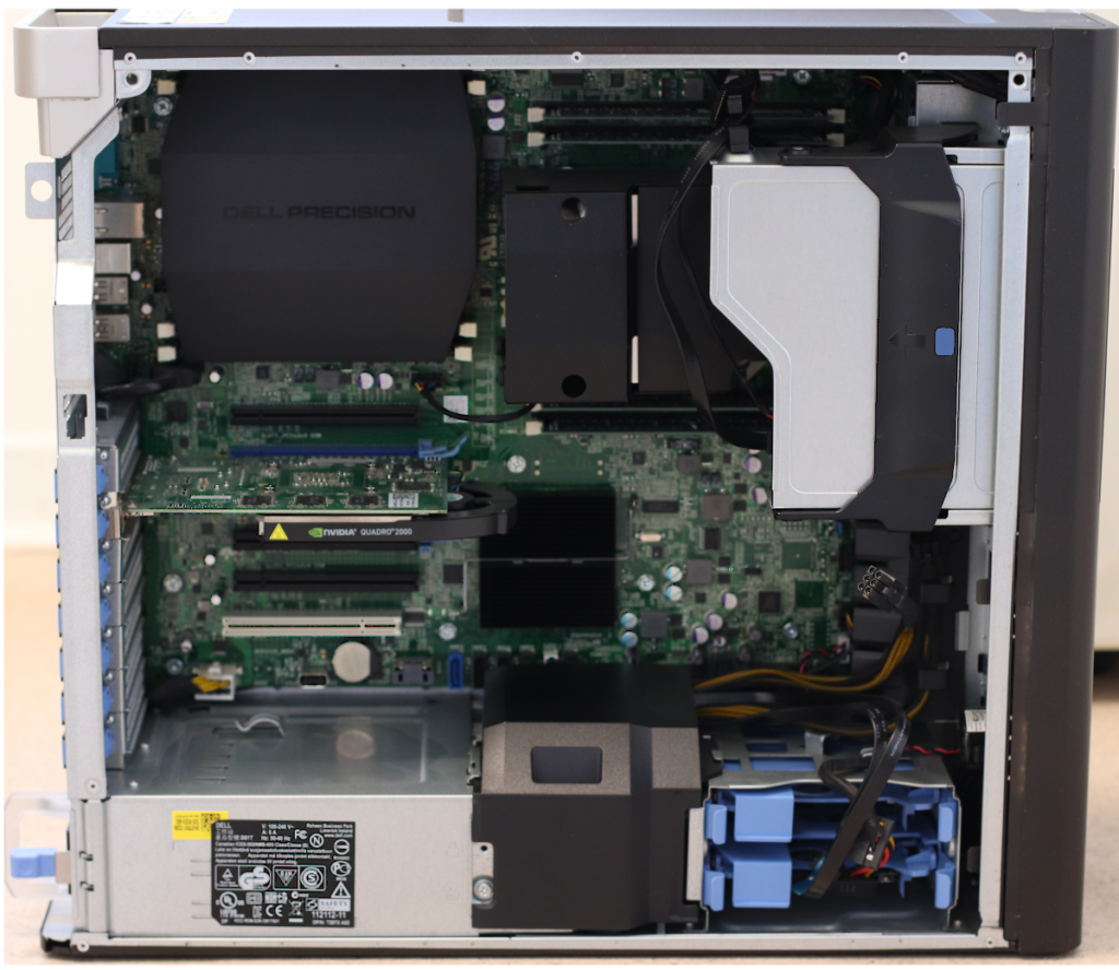 Vue interne du Dell Precision T5600